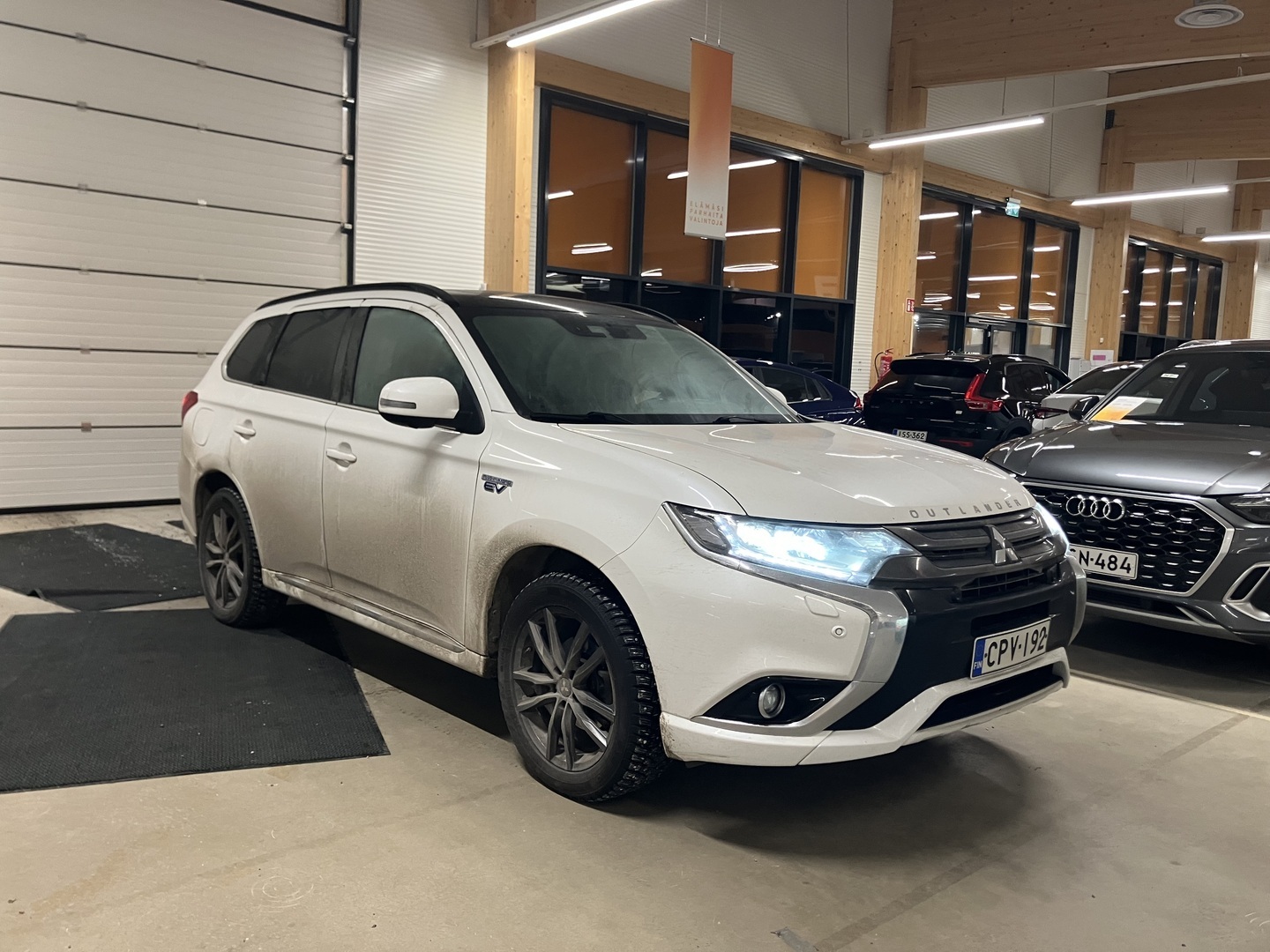 MITSUBISHI OUTLANDER PHEV 2018