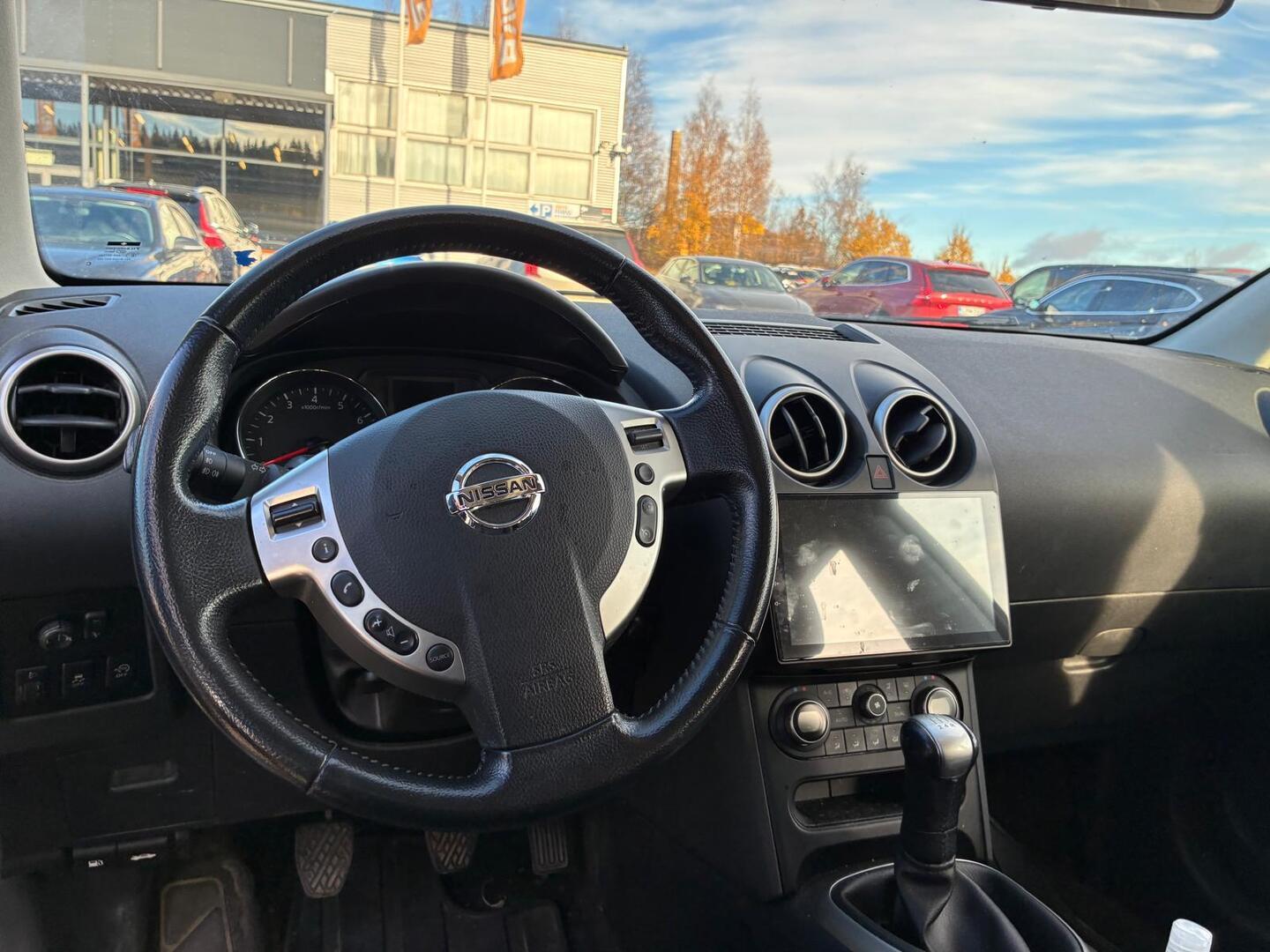 NISSAN Qashqai 2011