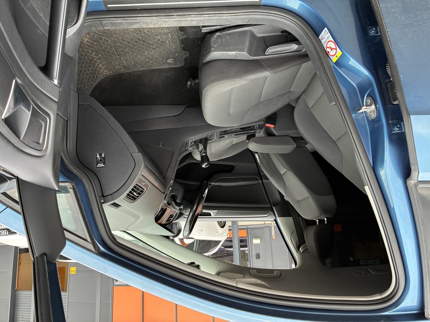VOLKSWAGEN Golf 2014