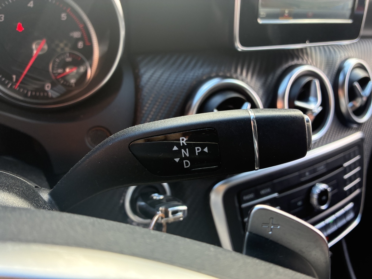 MERCEDES-BENZ A 2016