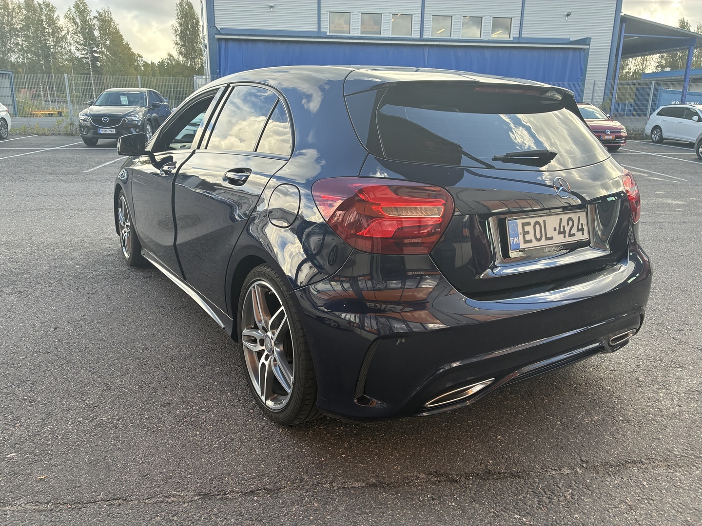 MERCEDES-BENZ A 2016