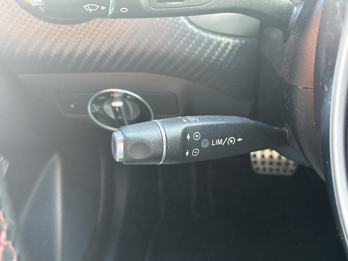 MERCEDES-BENZ A 2016