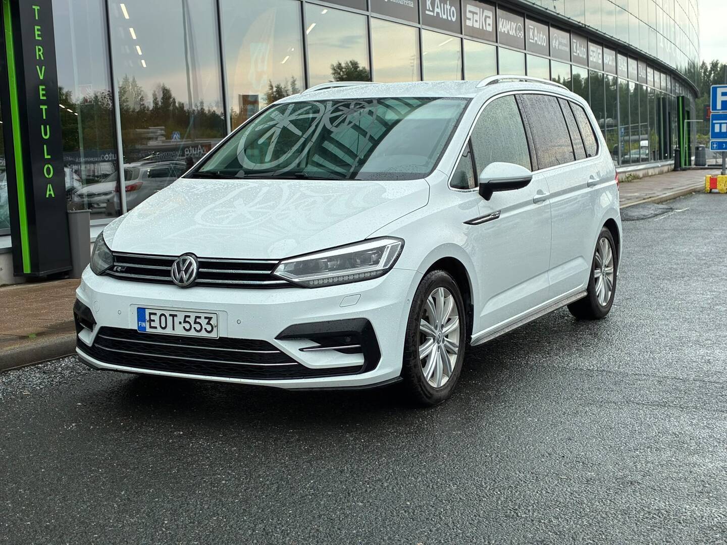VOLKSWAGEN Touran 2018