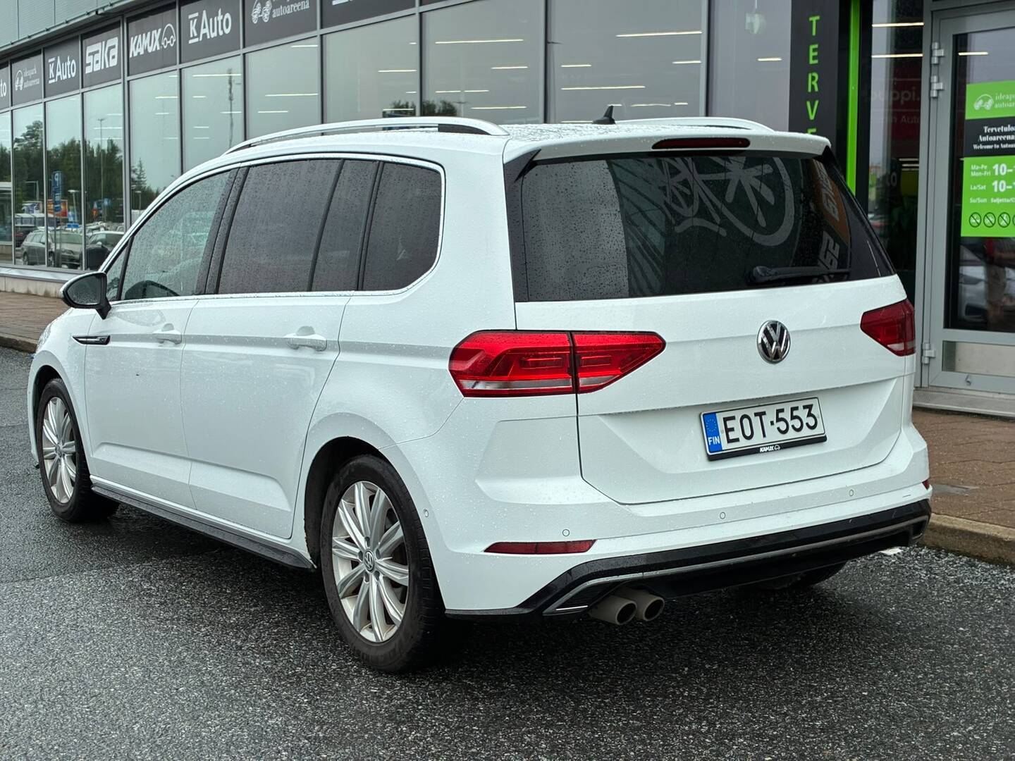 VOLKSWAGEN Touran 2018