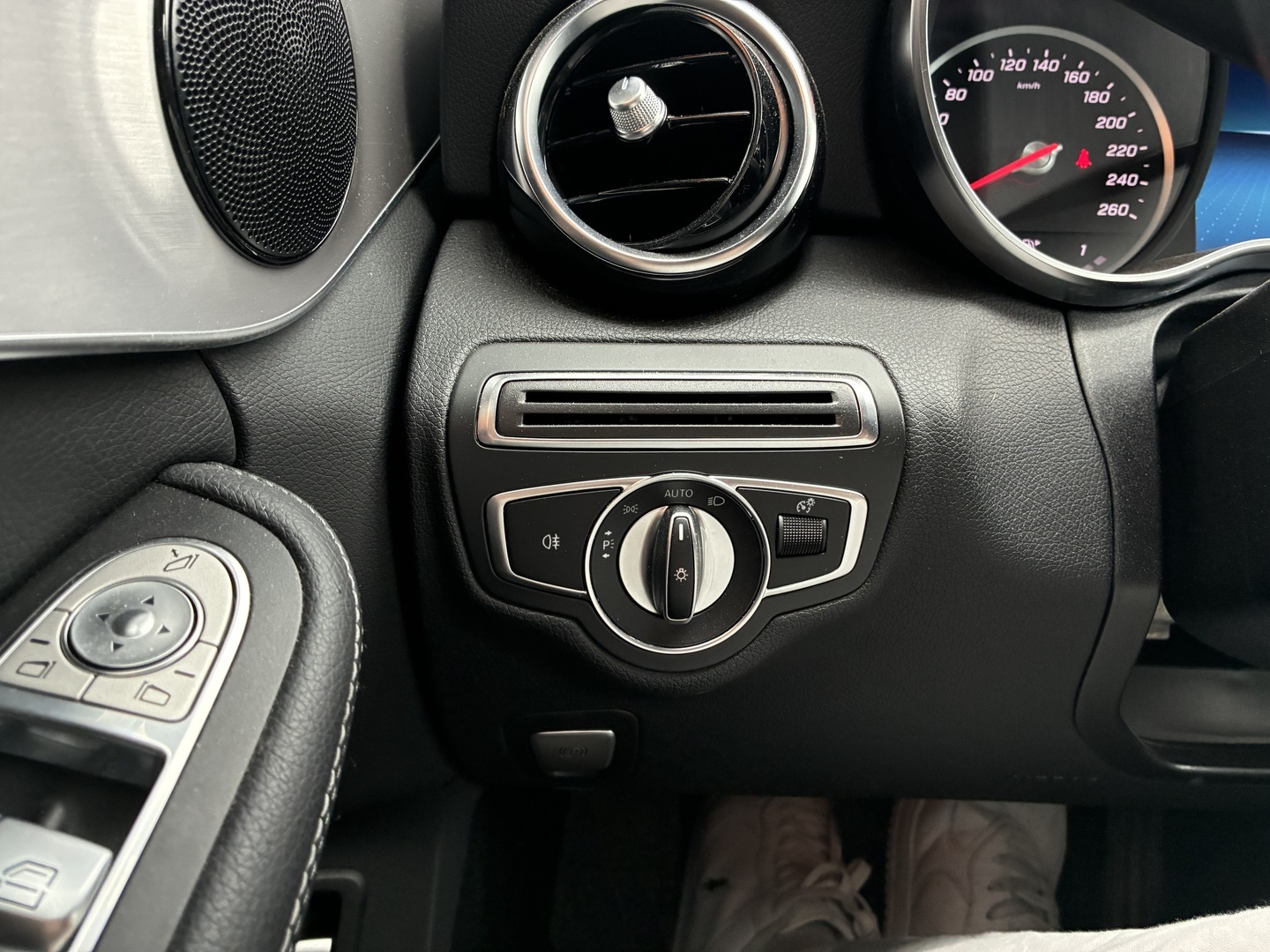MERCEDES-BENZ C 2019