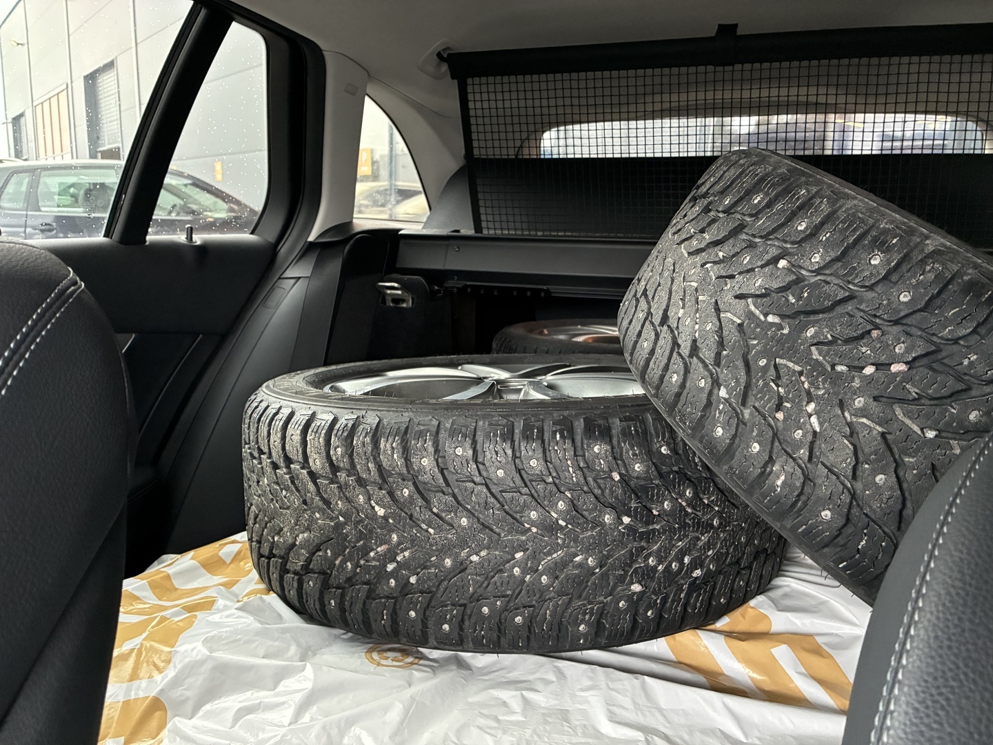 MERCEDES-BENZ C 2019