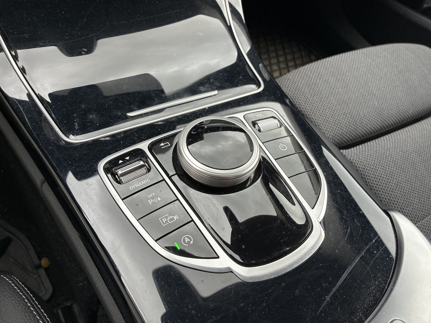 MERCEDES-BENZ C 2019