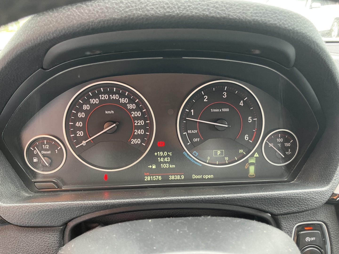 BMW 330 2013