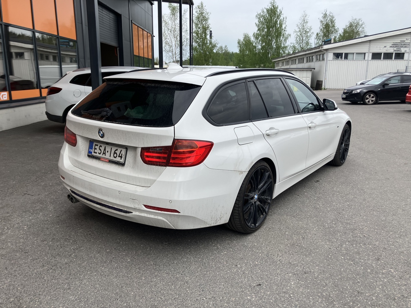 BMW 330 2013