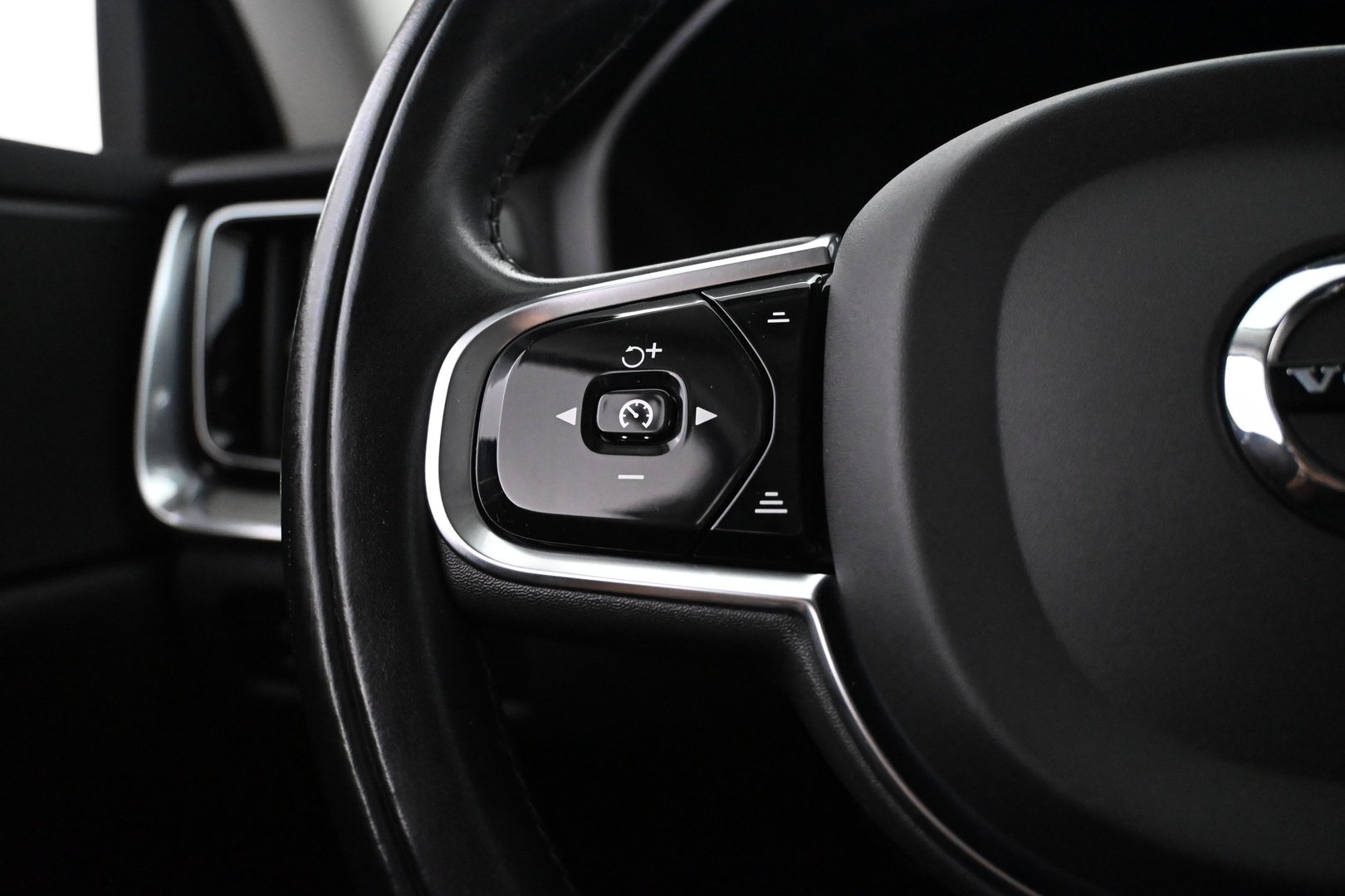 VOLVO V60 Cross Country 2021