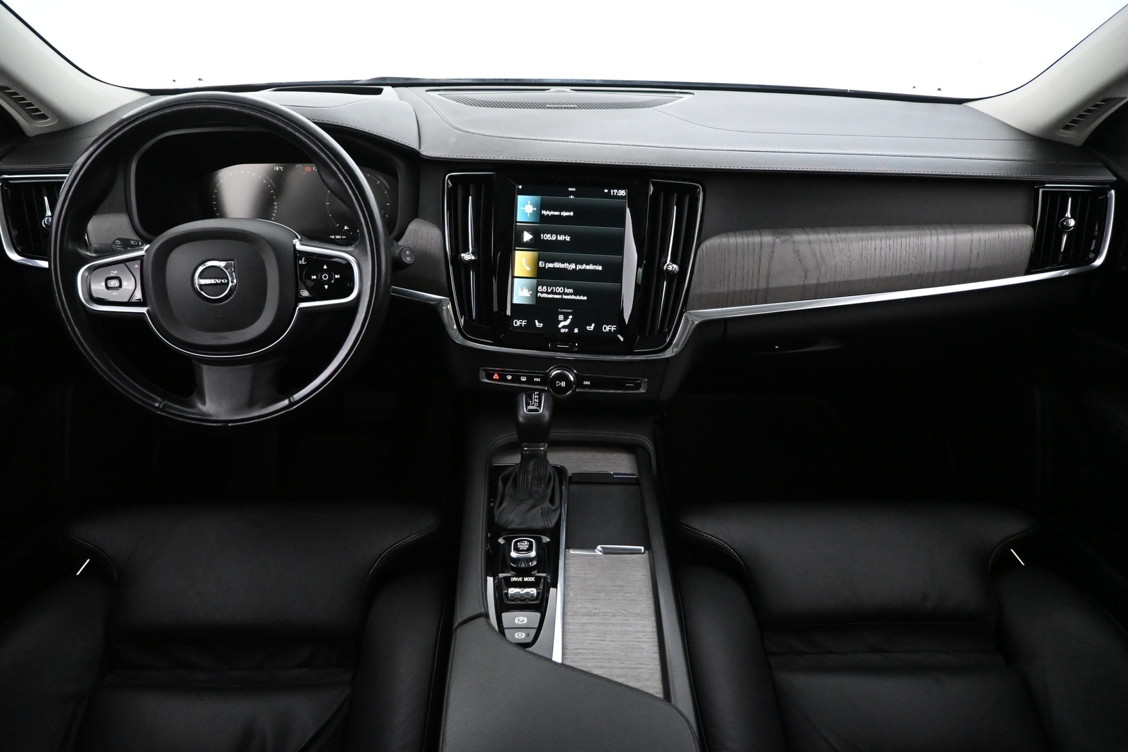 VOLVO V90 Cross Country 2021