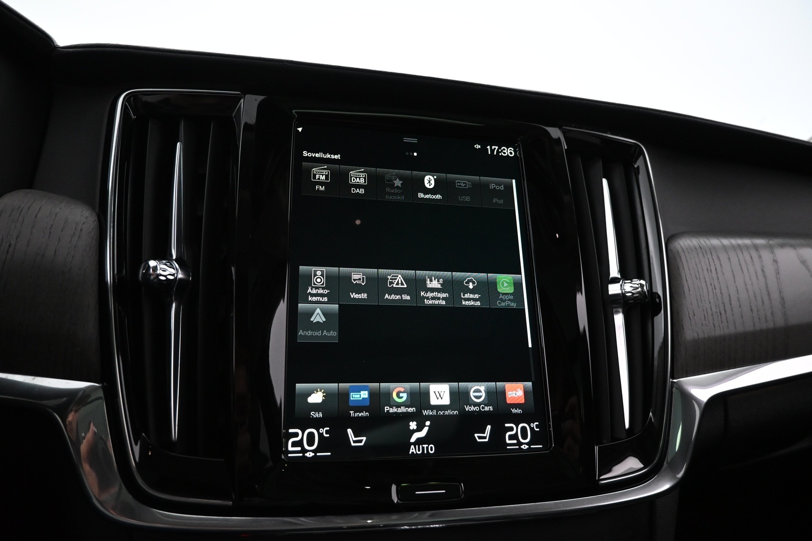 VOLVO V90 Cross Country 2021