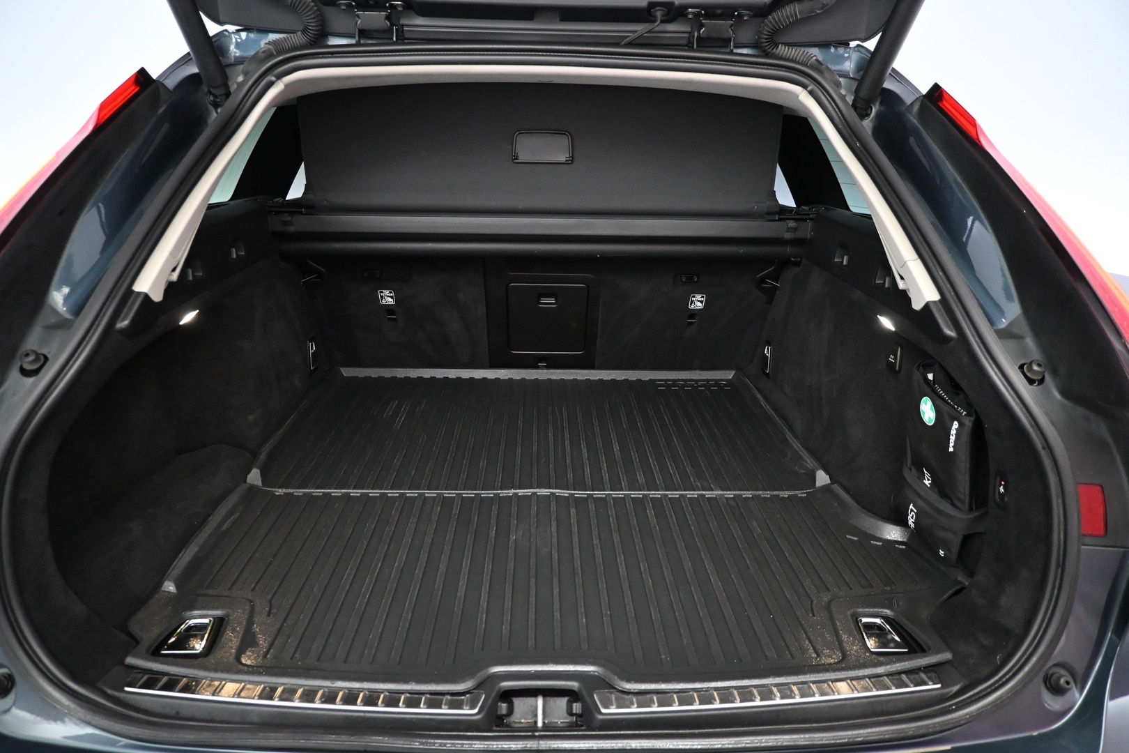 VOLVO V90 Cross Country 2021
