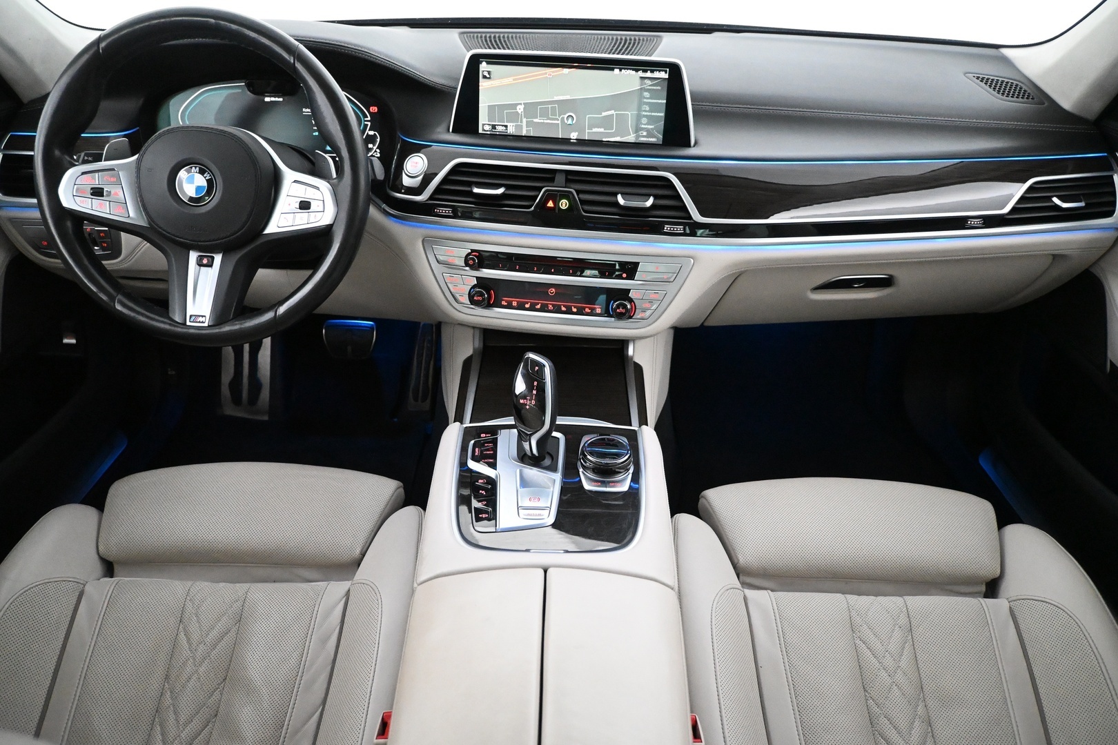 BMW 745 2019