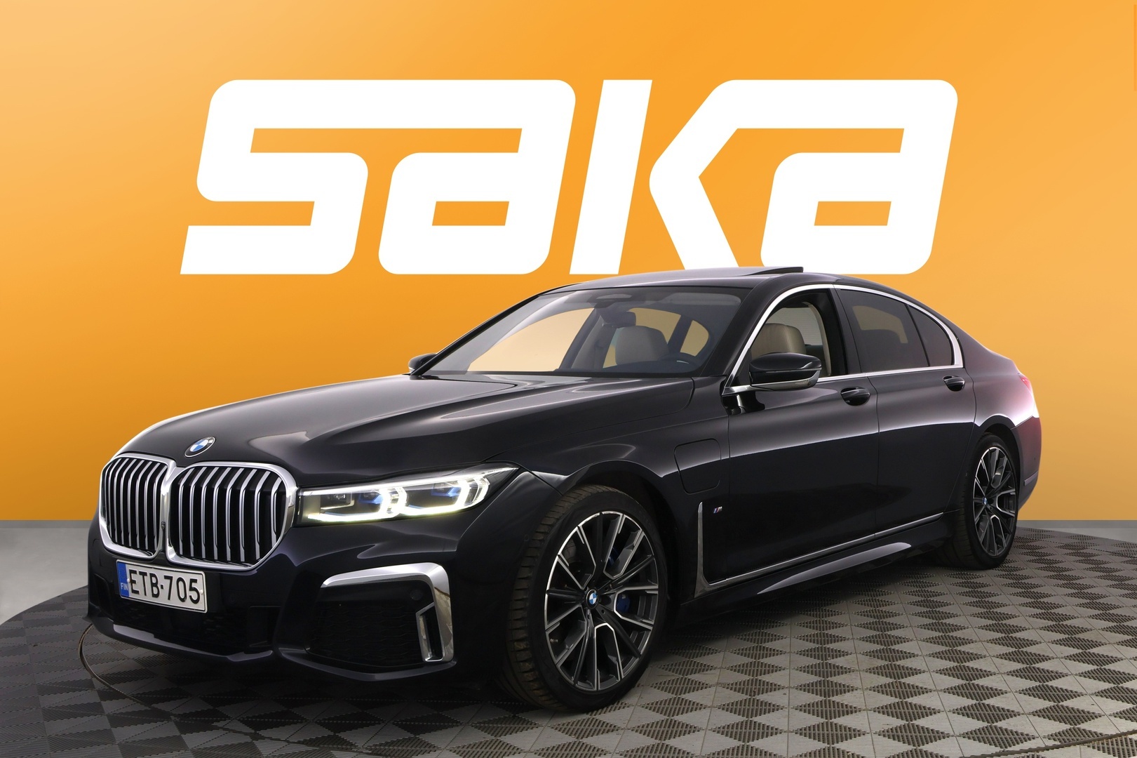 BMW 745 2019