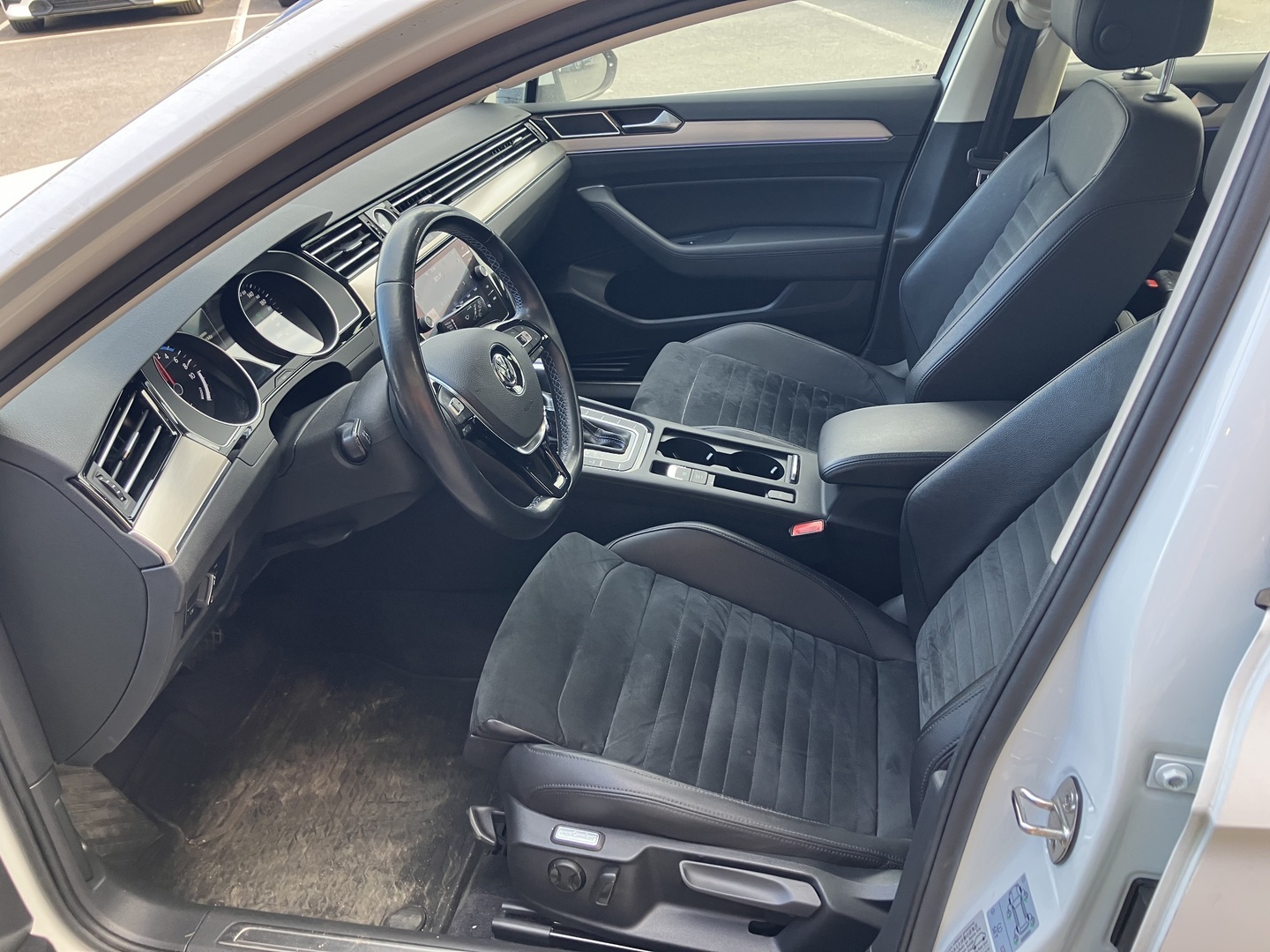 VOLKSWAGEN Passat 2018