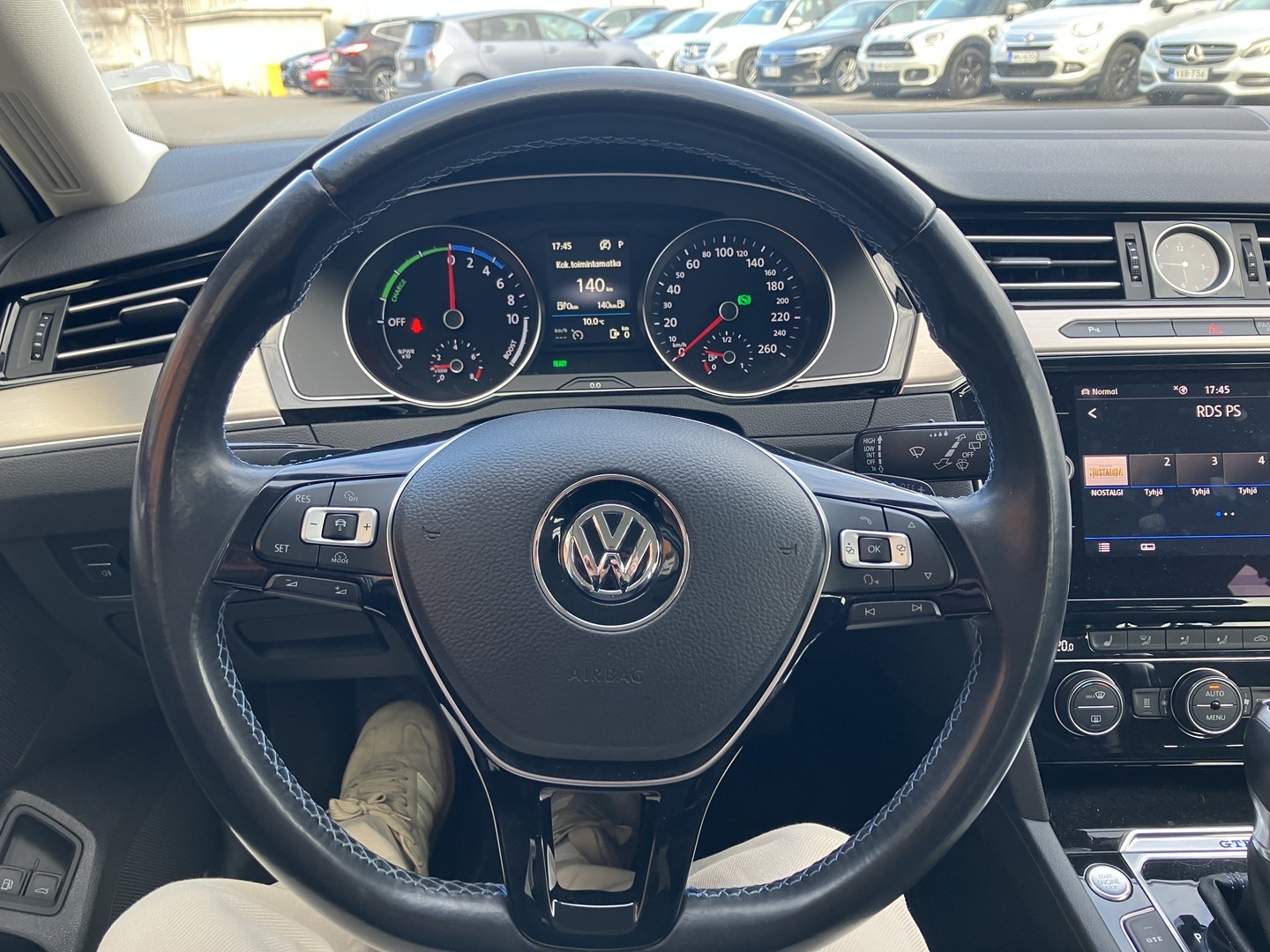 VOLKSWAGEN Passat 2018