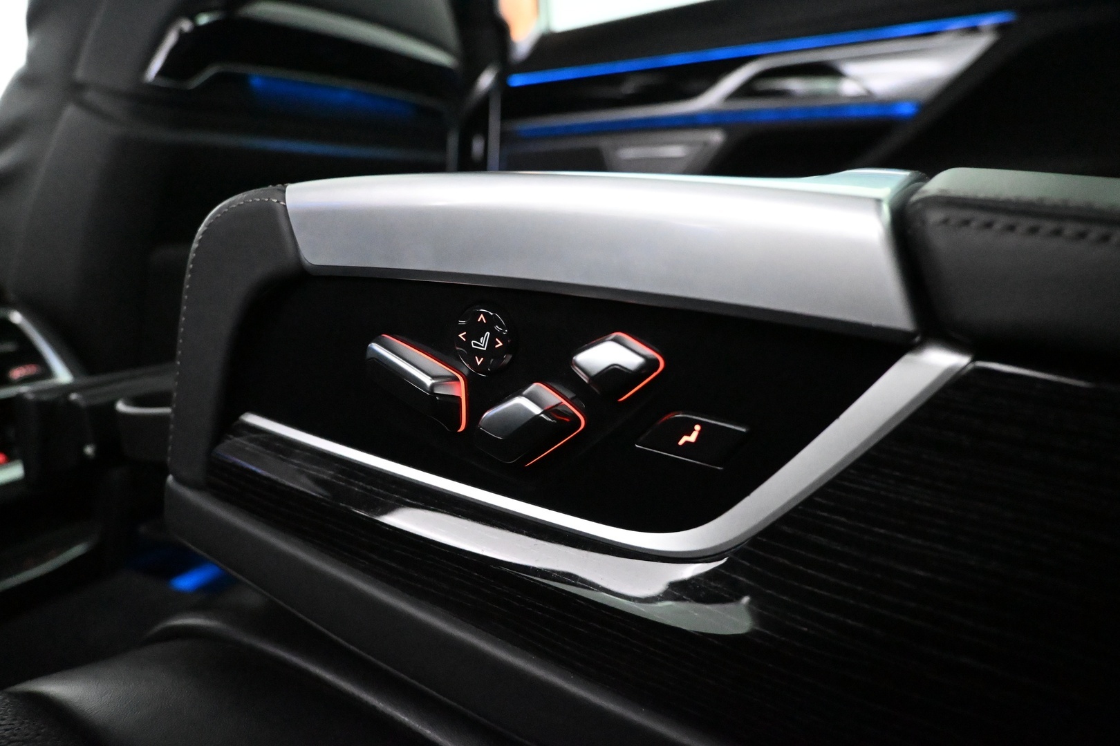 BMW 745 2019