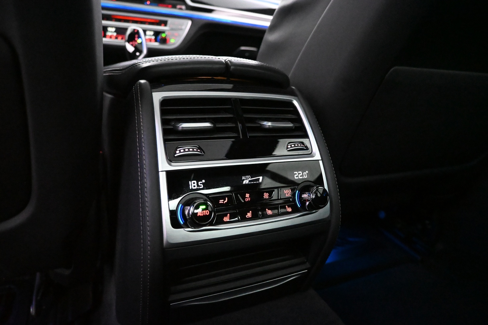 BMW 745 2019
