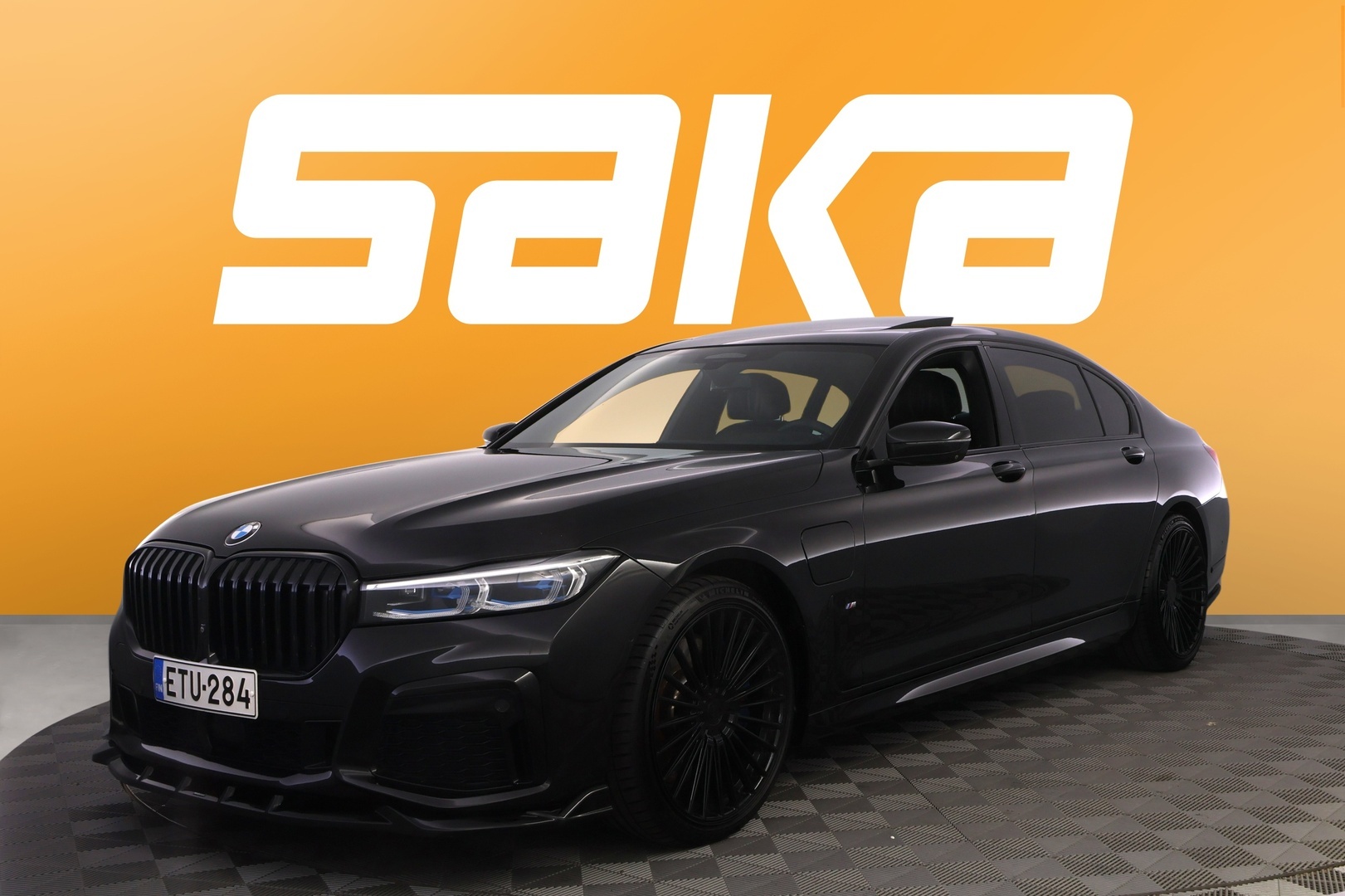 BMW 745 2019