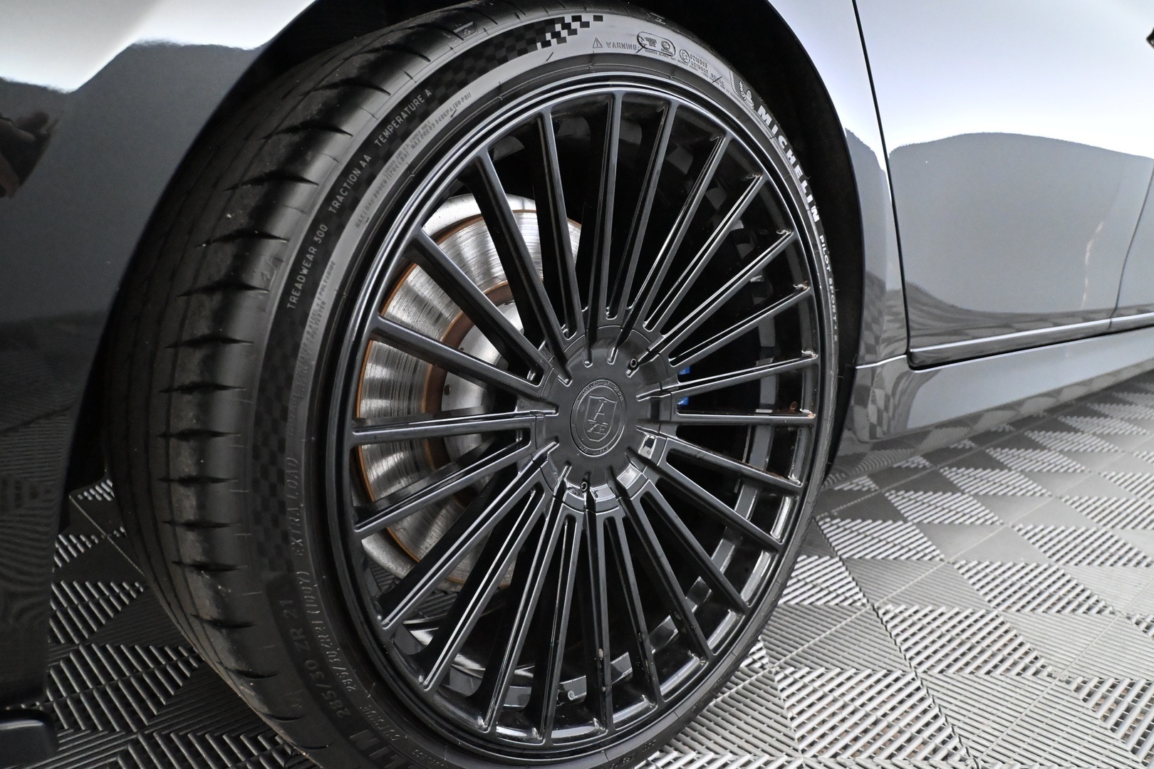 BMW 745 2019