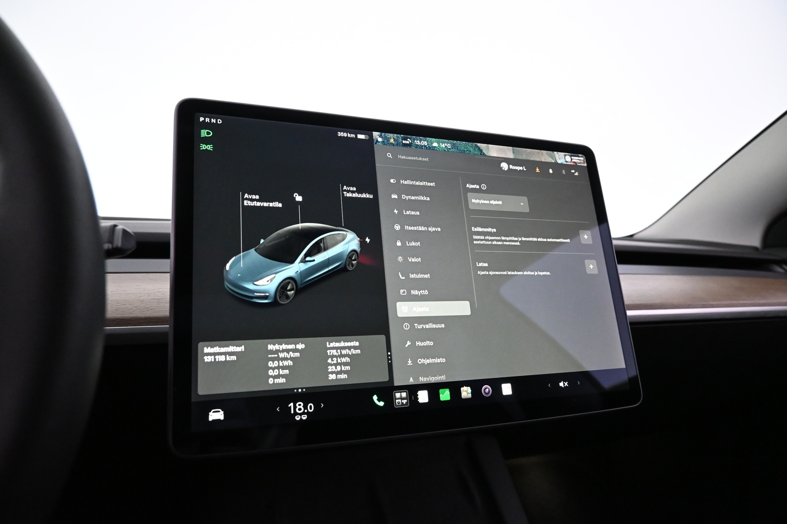 TESLA Model 3 2021