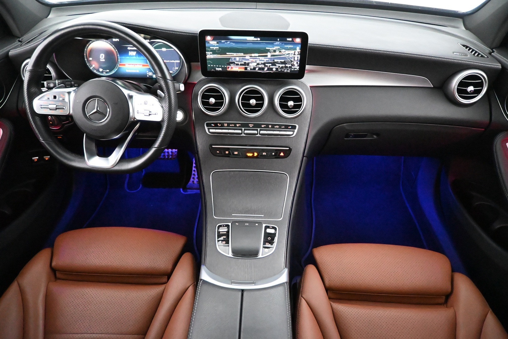 MERCEDES-BENZ GLC 2022