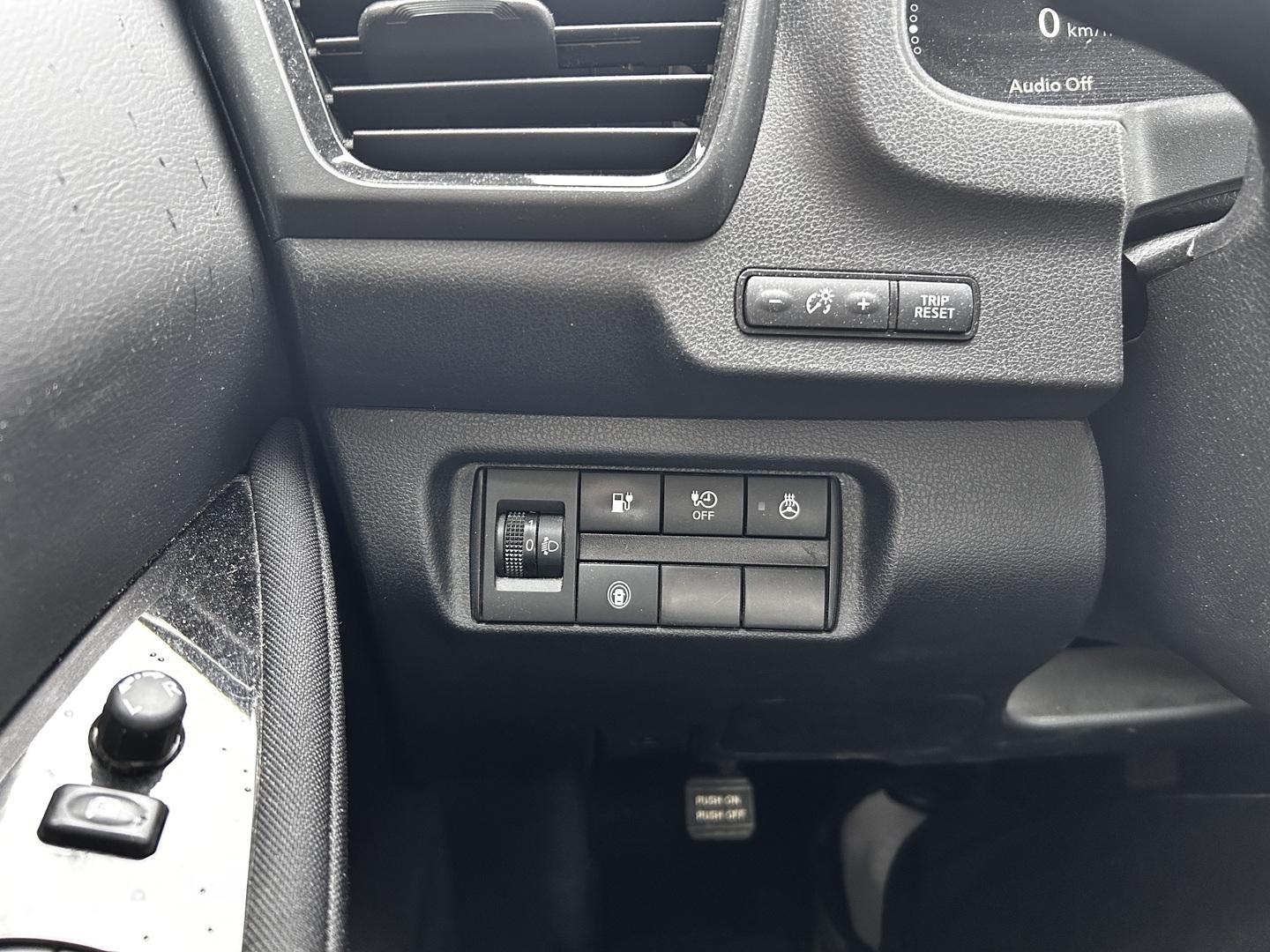 NISSAN Leaf 2022