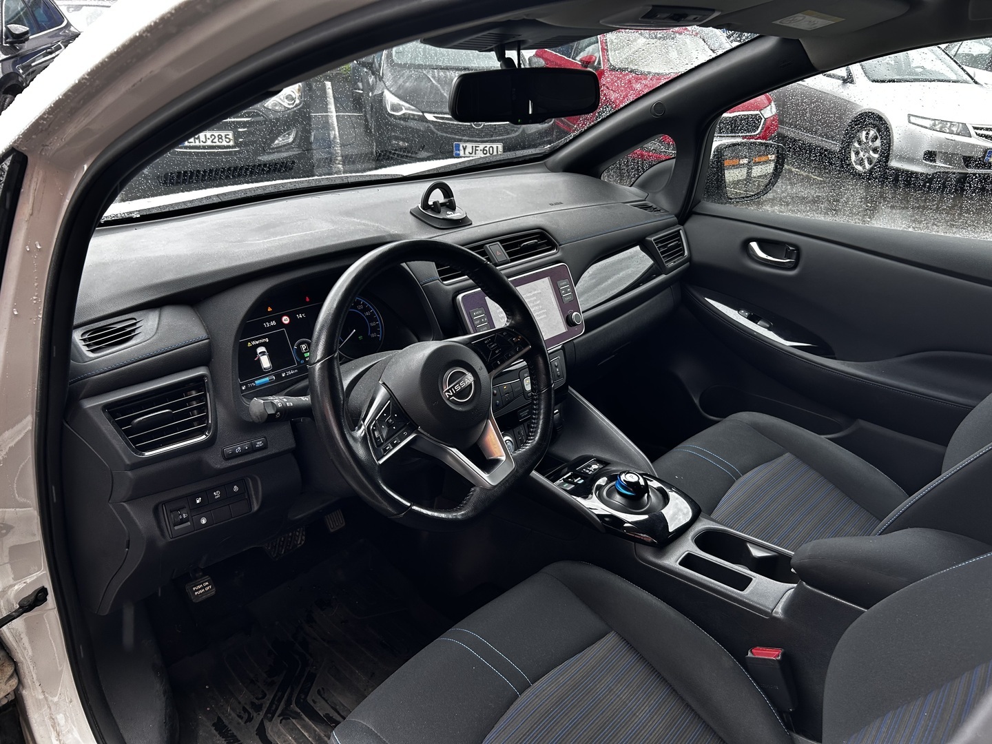 NISSAN Leaf 2022