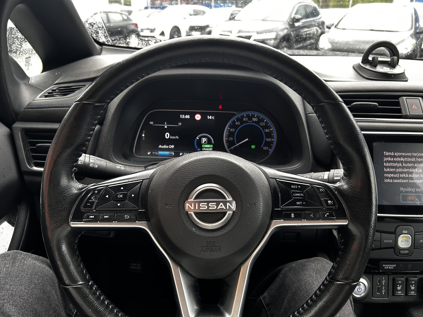NISSAN Leaf 2022