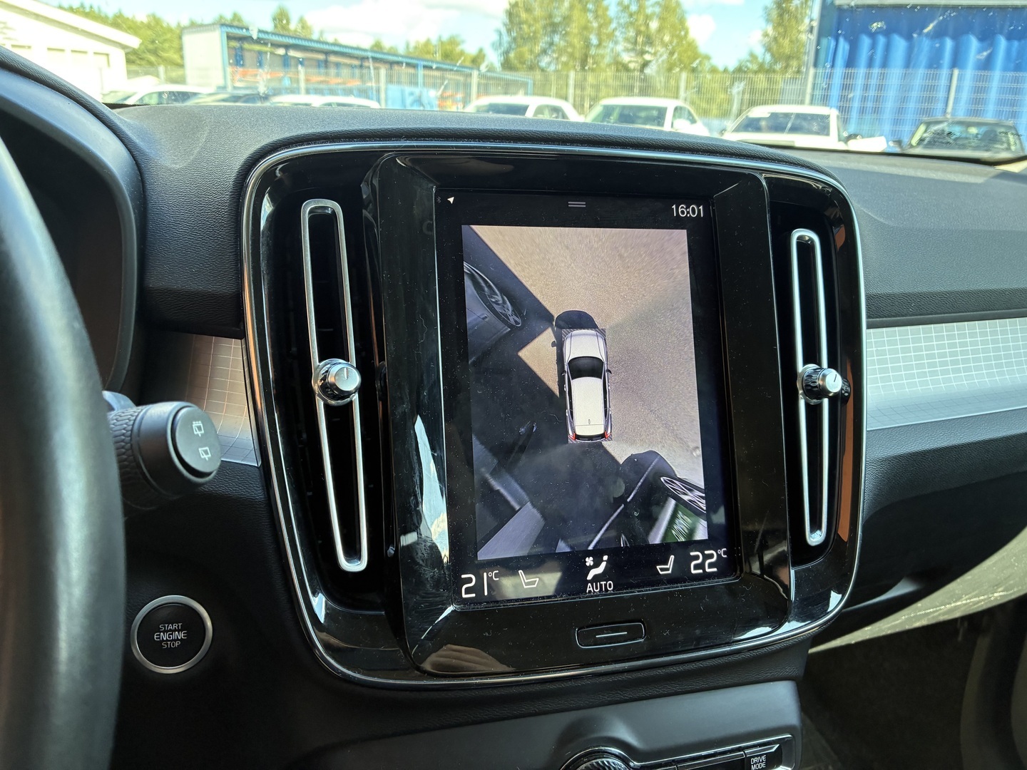 VOLVO XC40 2020
