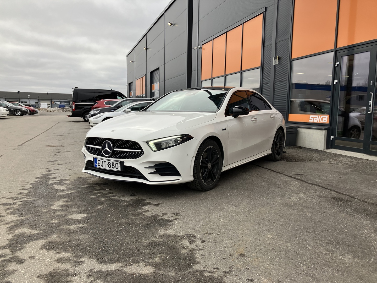 MERCEDES-BENZ A 250 e Sedan AMG 2021