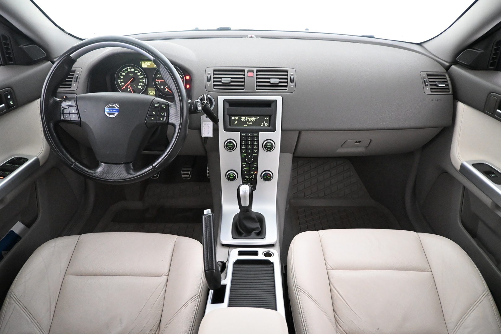 VOLVO V50 2012