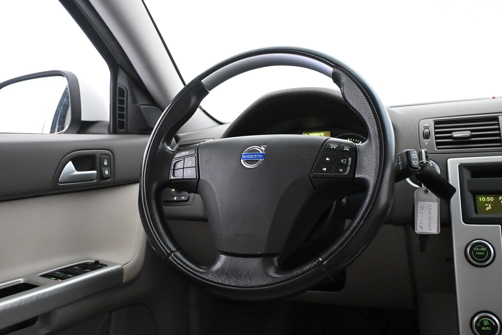 VOLVO V50 2012