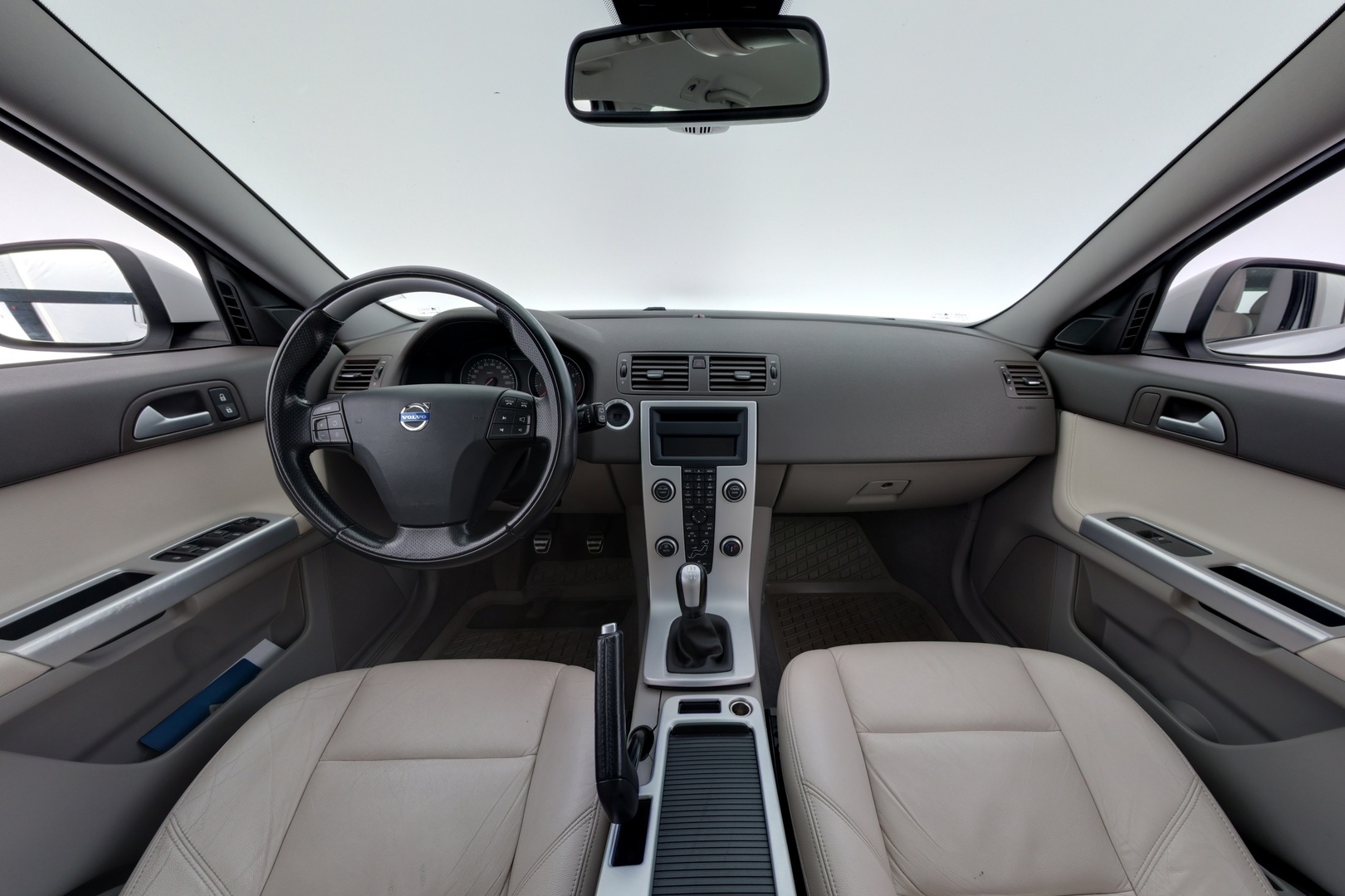 VOLVO V50 2012