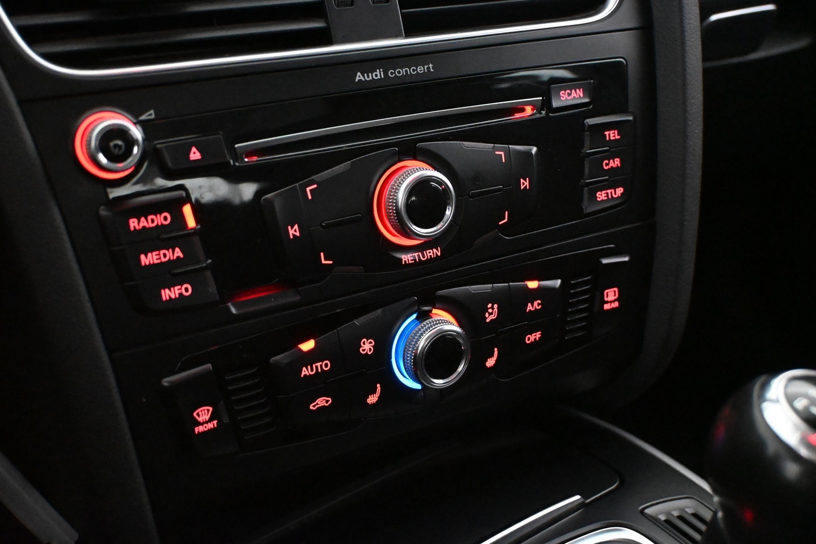 AUDI A4 allroad quattro 2014