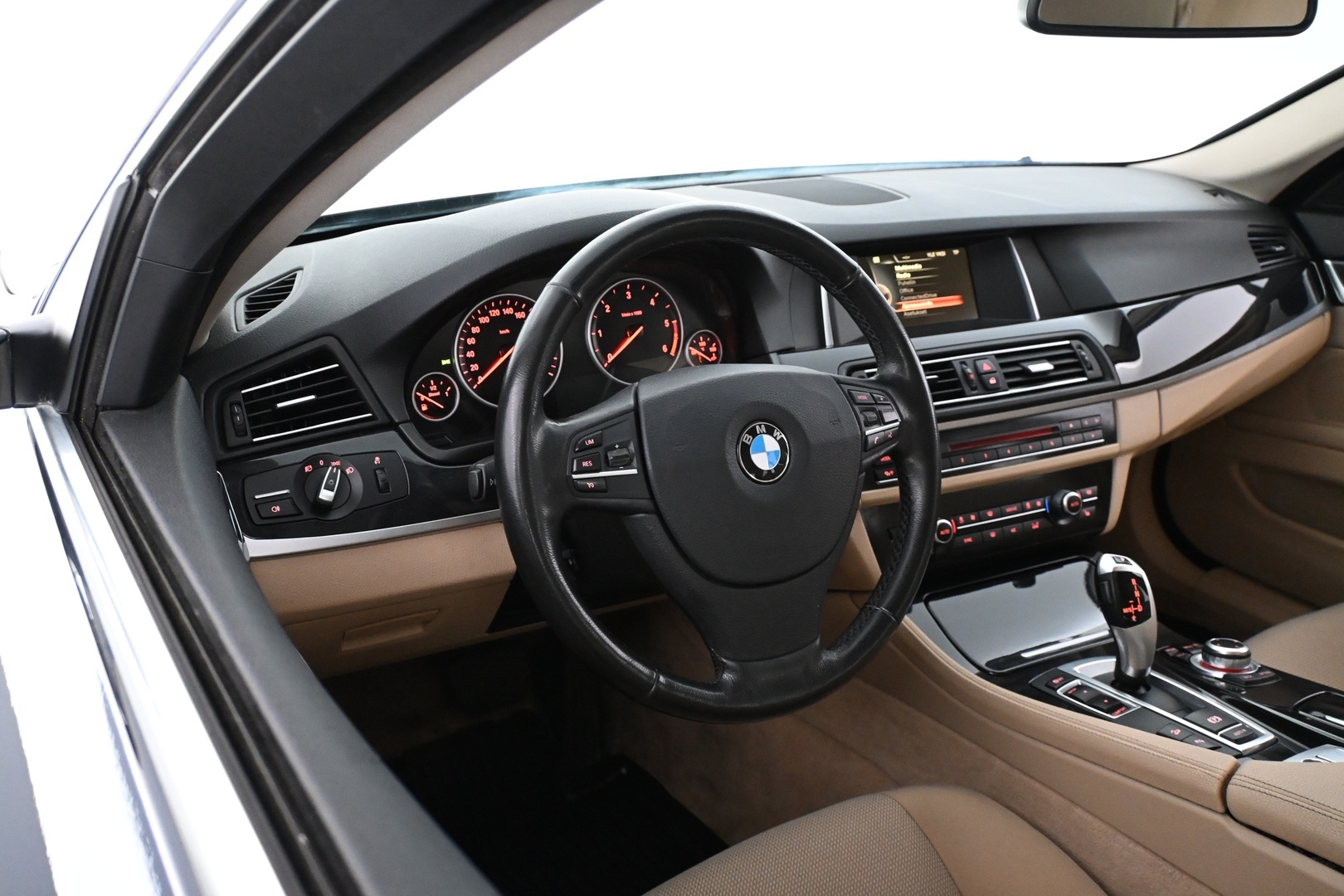 BMW 520 2015