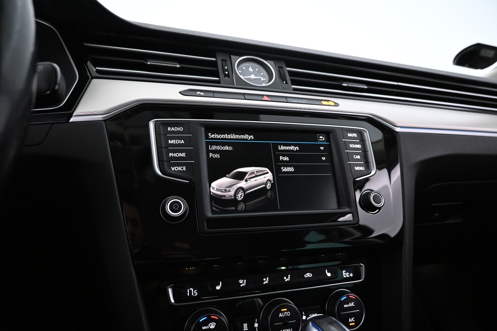 VOLKSWAGEN Passat 2017