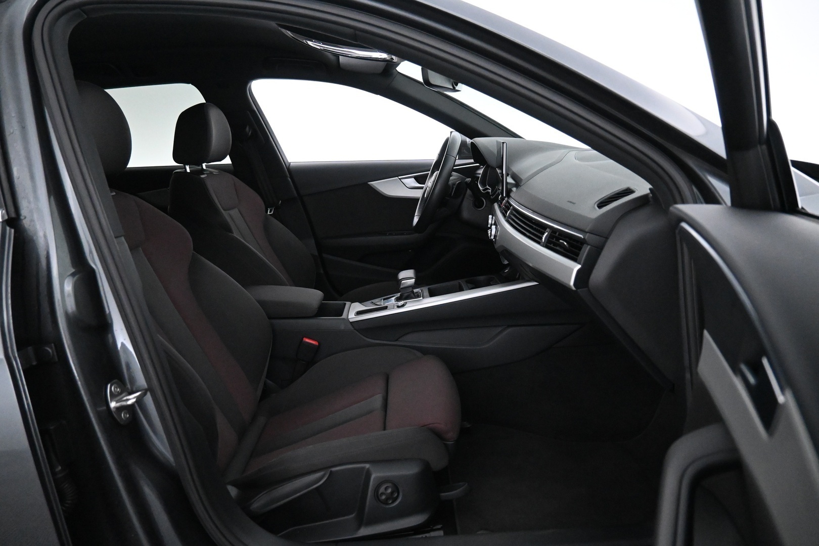 AUDI A4 2020