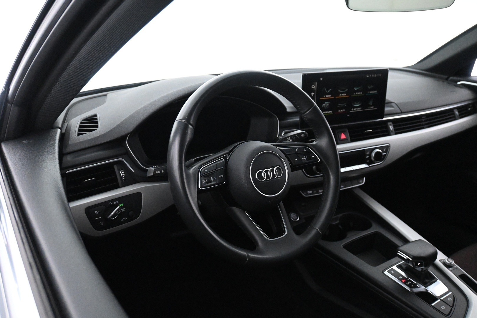 AUDI A4 2020
