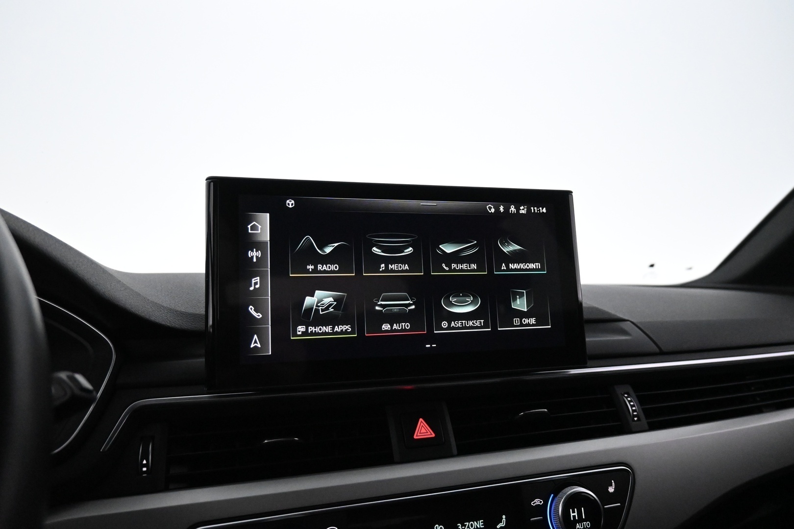 AUDI A4 2020
