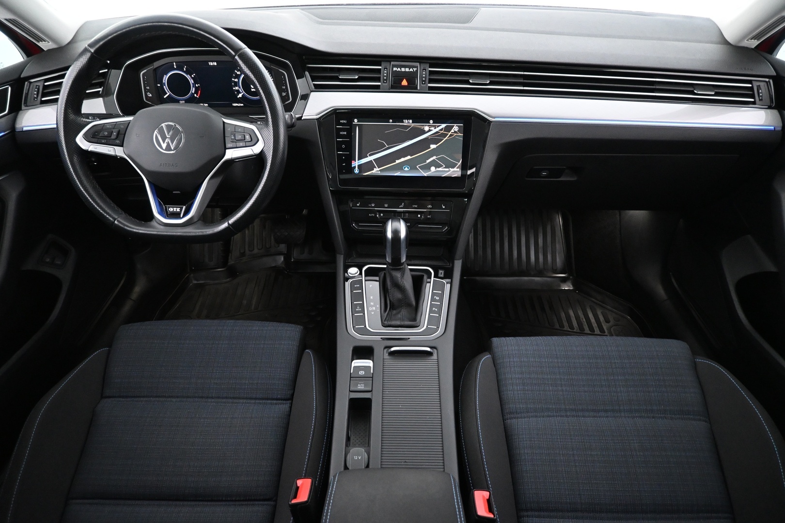 VOLKSWAGEN Passat 2021