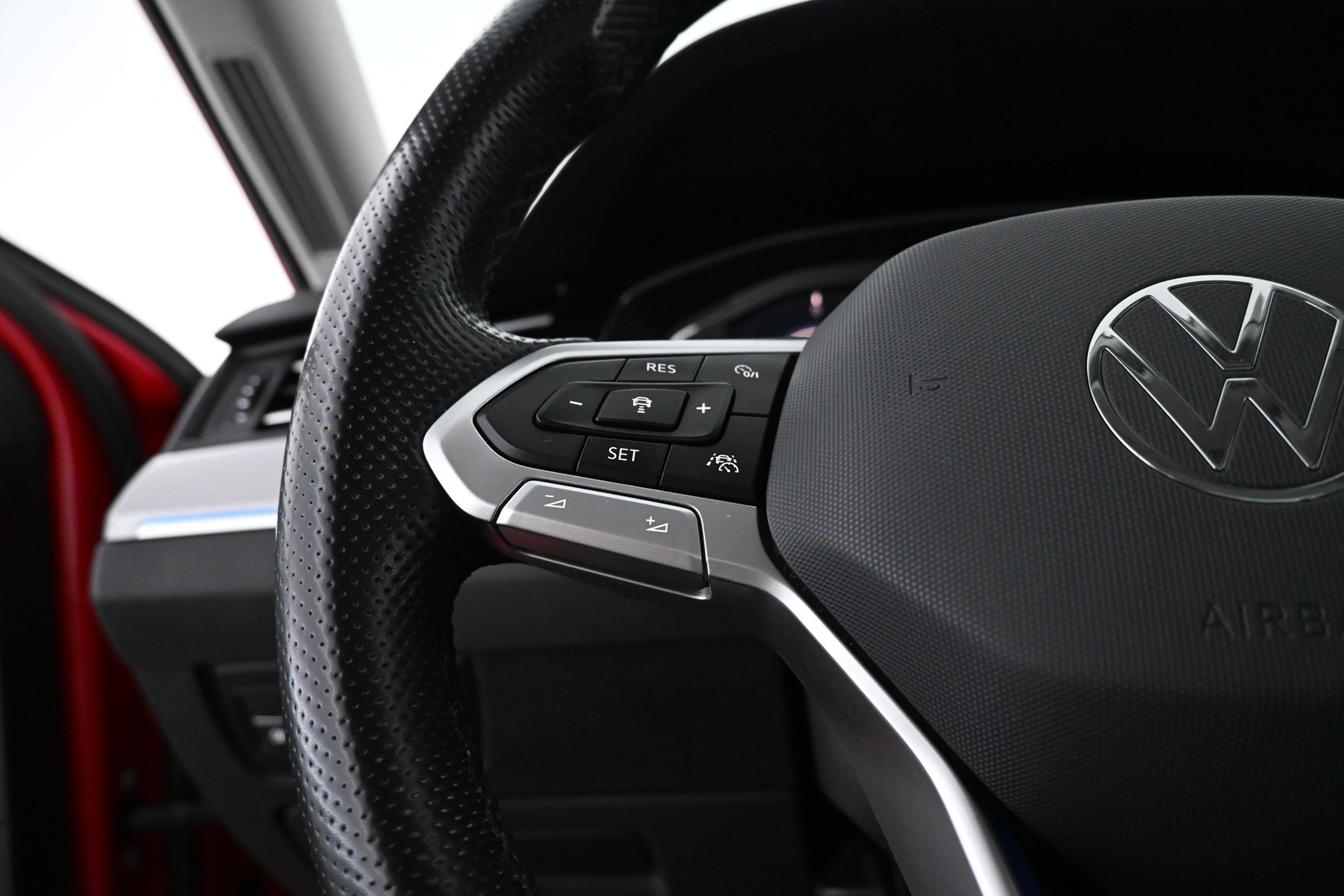 VOLKSWAGEN Passat 2021