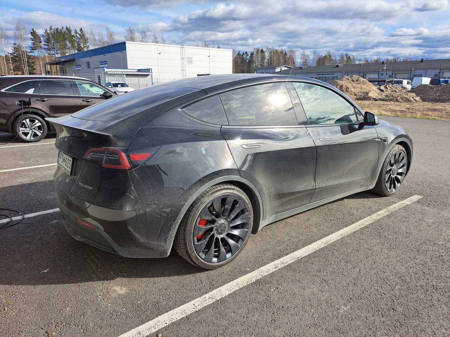 TESLA Model Y 2023