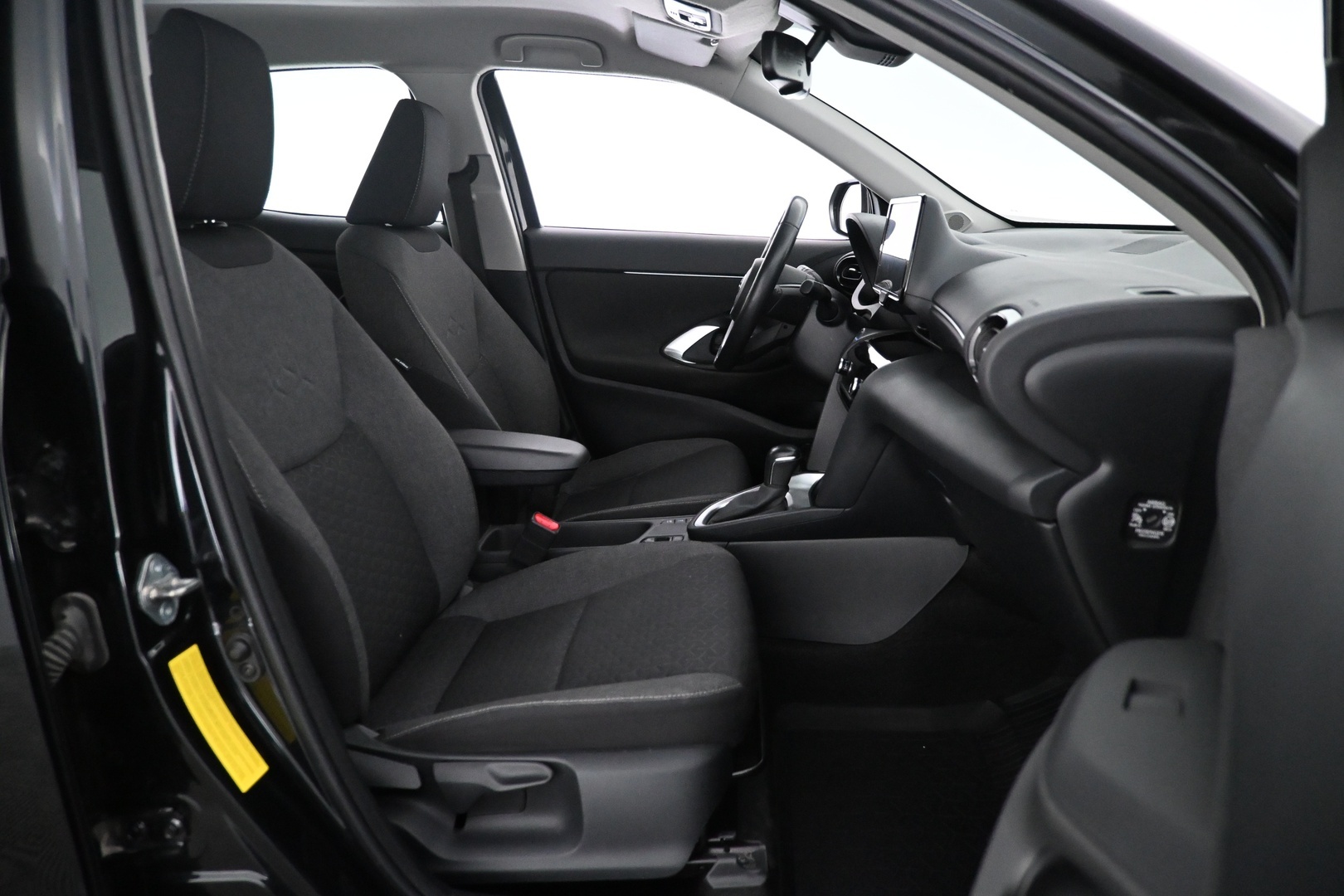 TOYOTA Yaris Cross 2023
