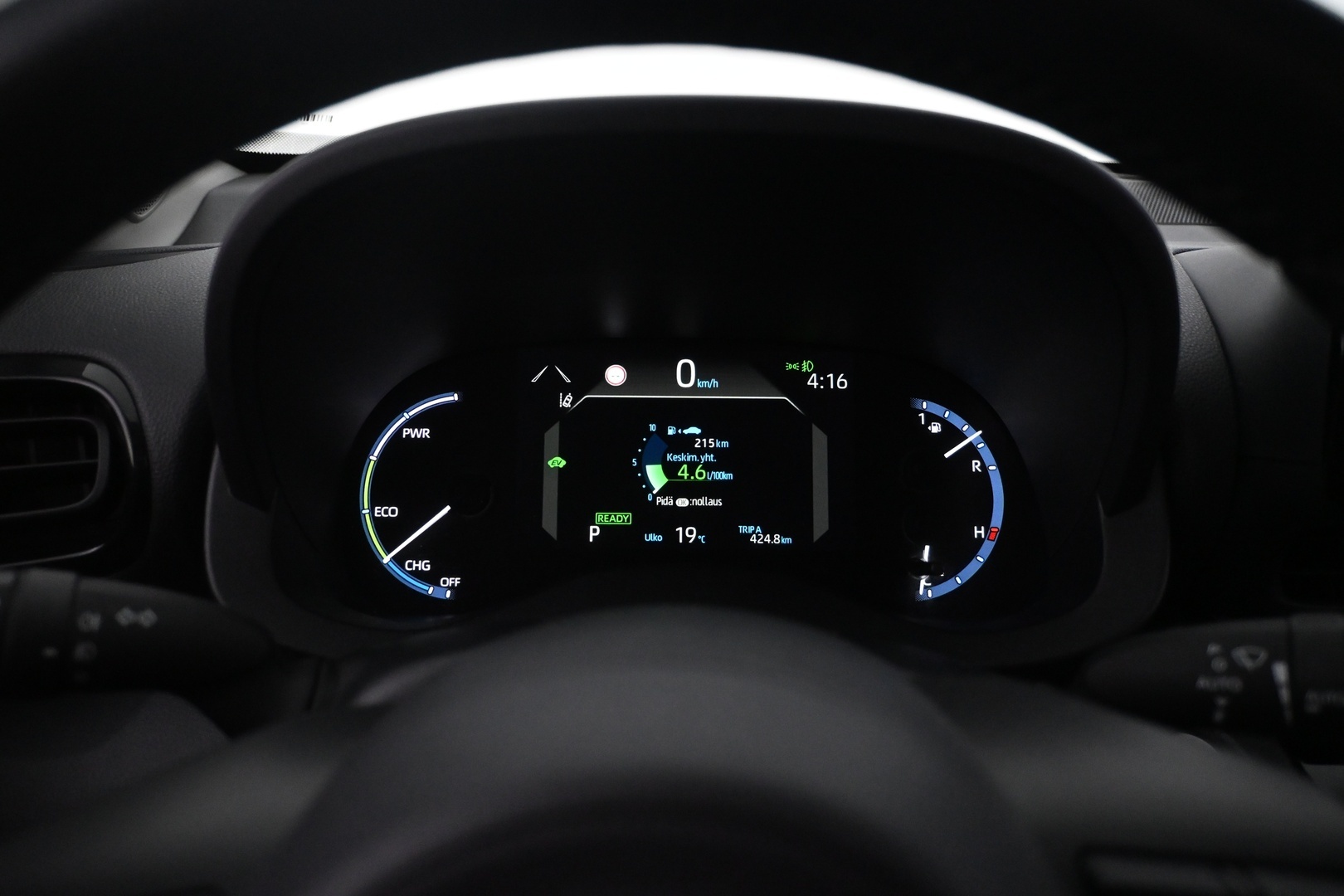 TOYOTA Yaris Cross 2023