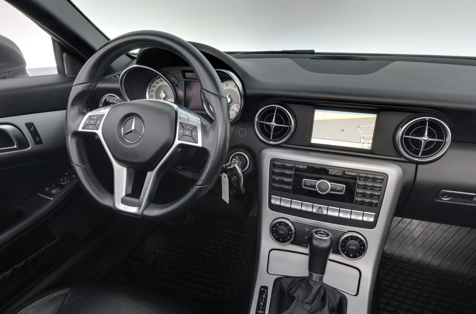 MERCEDES-BENZ SLK 2012