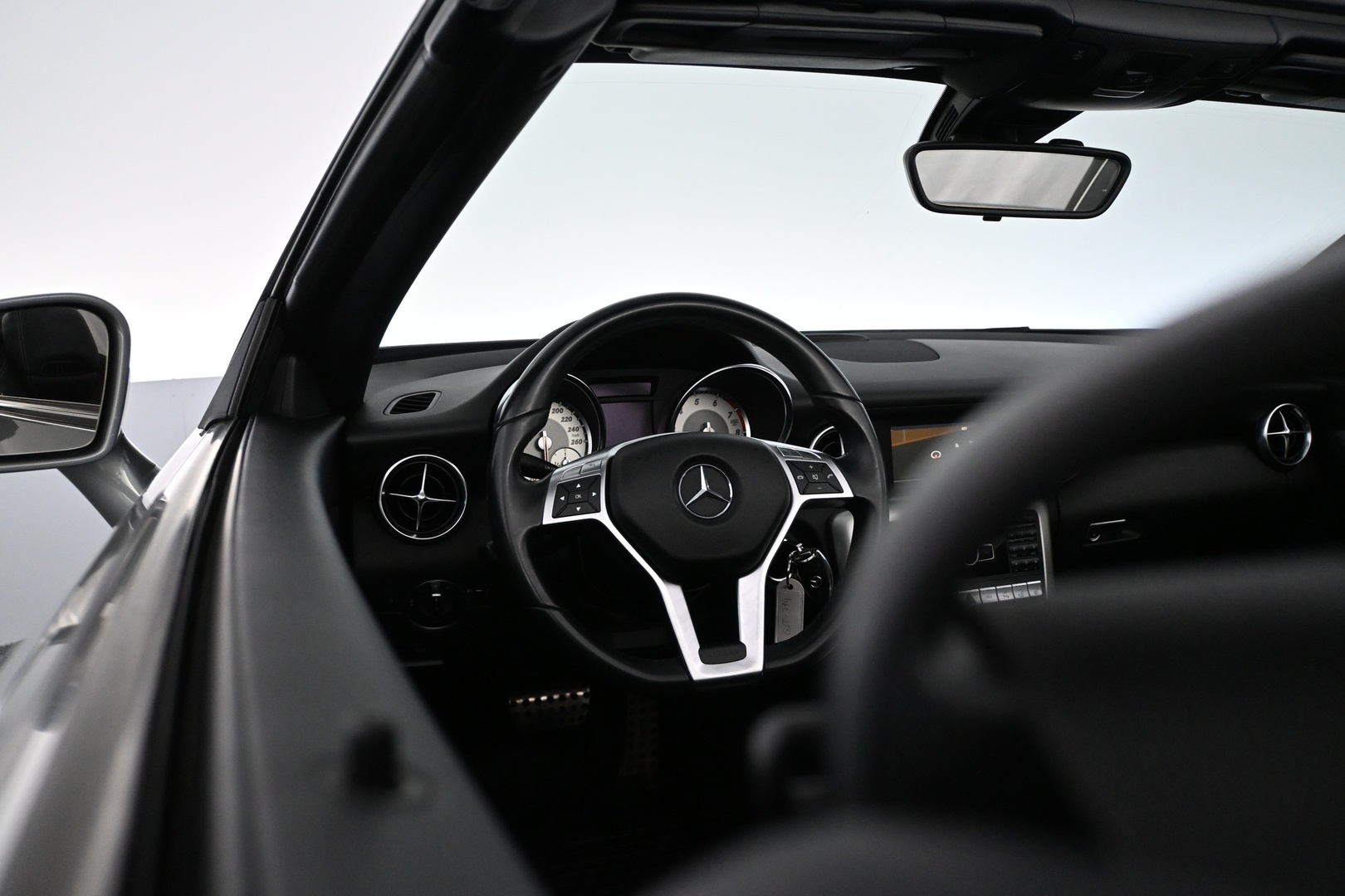 MERCEDES-BENZ SLK 2012