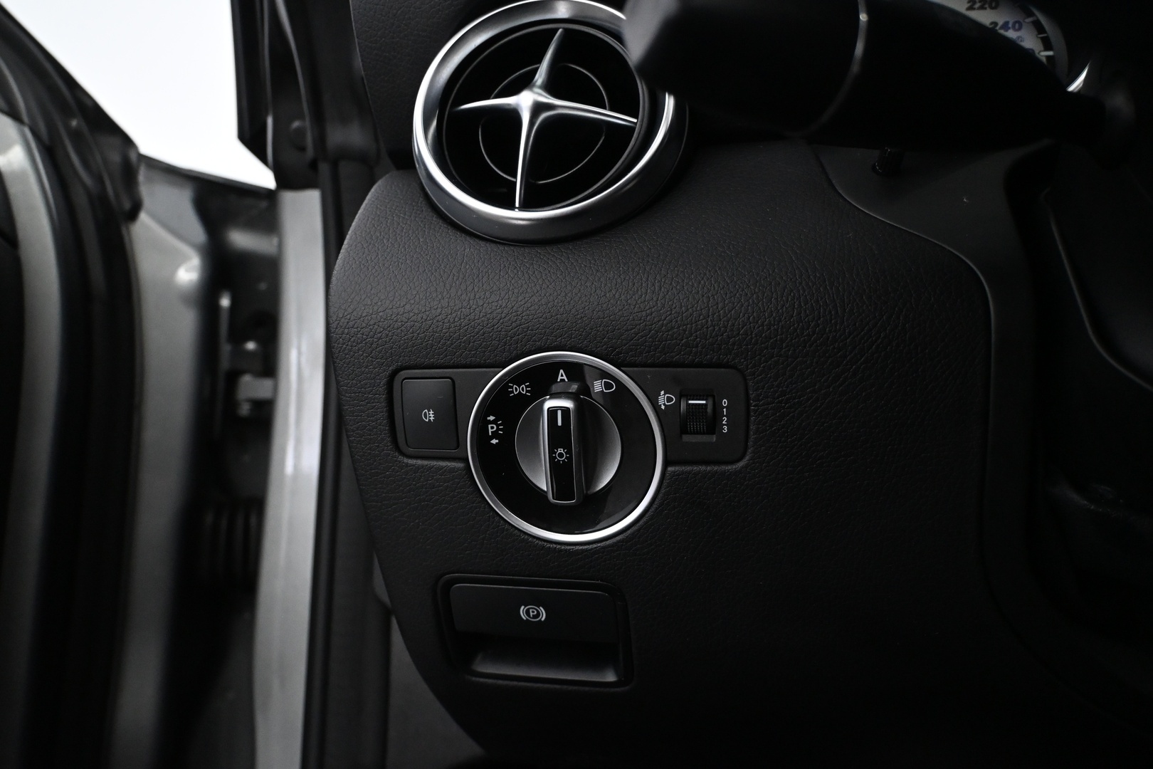 MERCEDES-BENZ SLK 2012