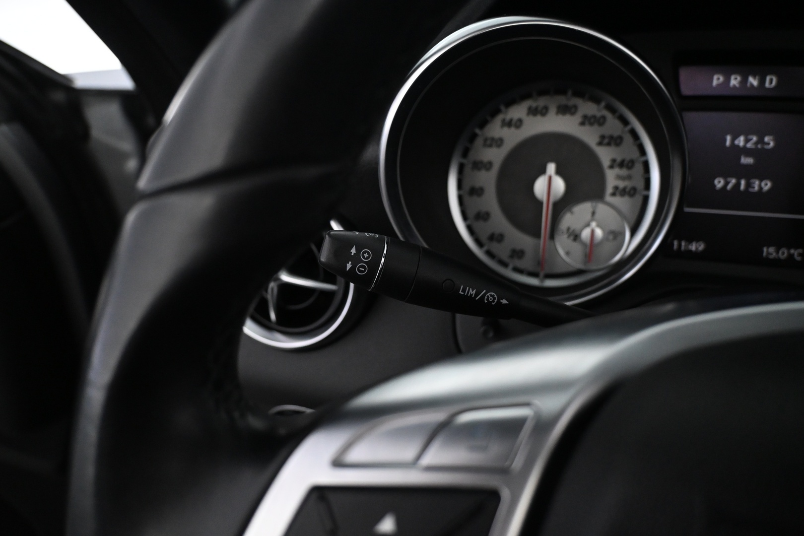 MERCEDES-BENZ SLK 2012